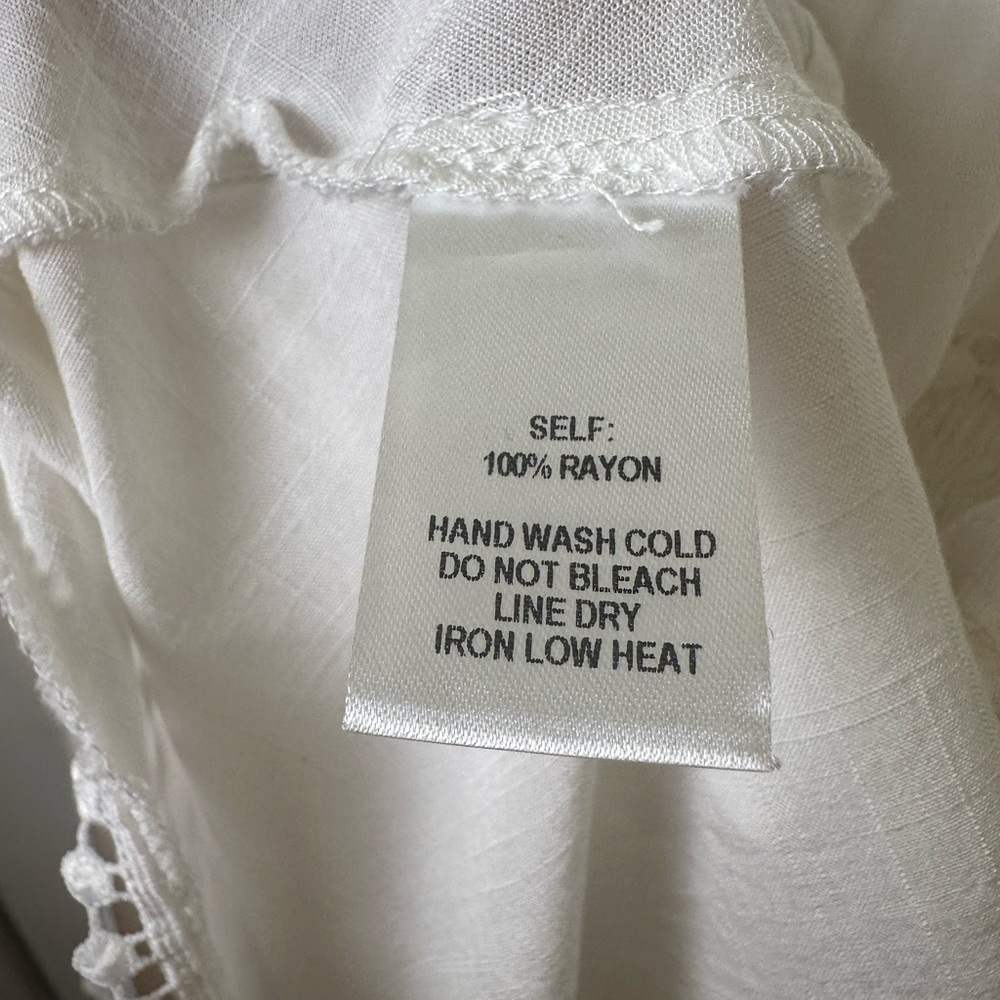 Lulu’s Jumpsuit Womens Small Peasant Off Shoulder Romper Skort White Rayon - Picture 5 of 10